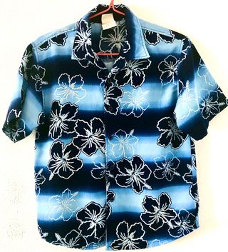 Camisas Hawaianas de segunda mano en Málaga en WALLAPOP Camisas Hawaianas de segunda mano en la provincia de Málaga