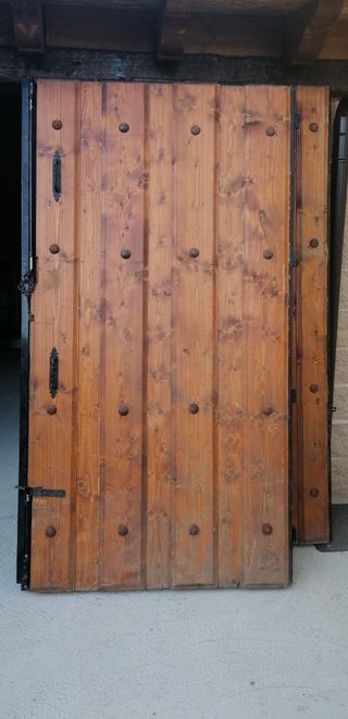 Puertas de madera exteriores de segunda mano en la provincia de León en