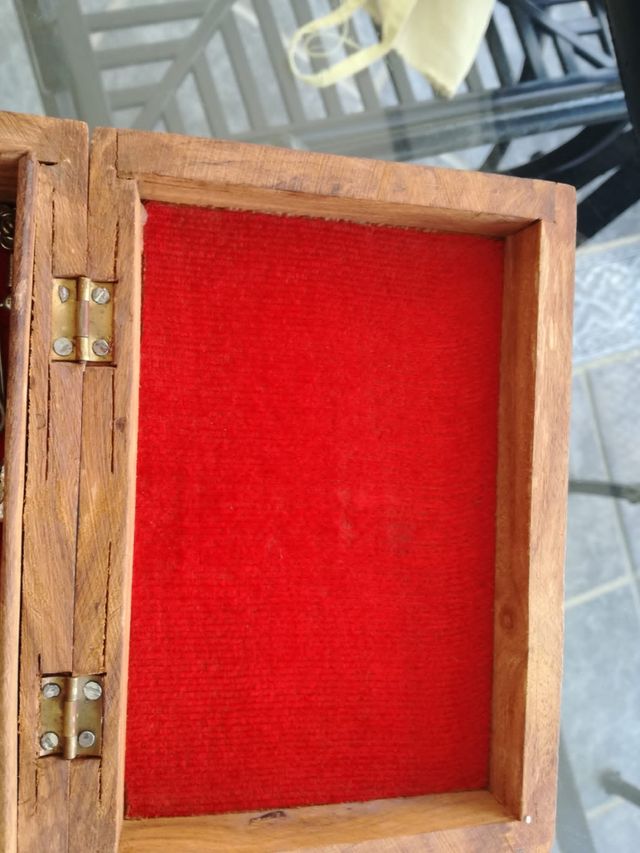 JOYERO DE MADERA TALLADO