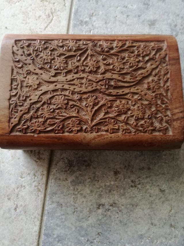 JOYERO DE MADERA TALLADO