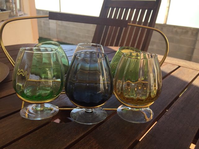 Porta copas y copas de los años 70 u 80.