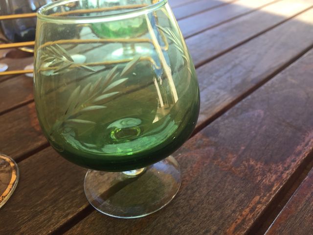 Porta copas y copas de los años 70 u 80.