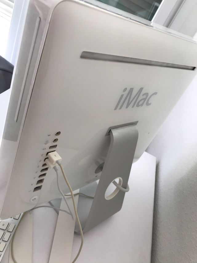 IMac G5 17 pulgadas de segunda mano por 70 € en Madrid en WALLAPOP