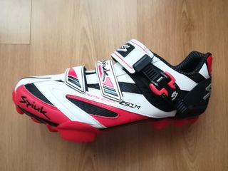 Zapatillas bici MTB SPIUK Z51M a ESTRENAR de segunda mano por 65 EUR en  Valladolid en WALLAPOP