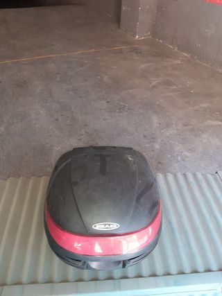 Cofre de moto de segunda mano en Valencia en WALLAPOP Cofre de moto de segunda mano en Valencia en WALLAPOP