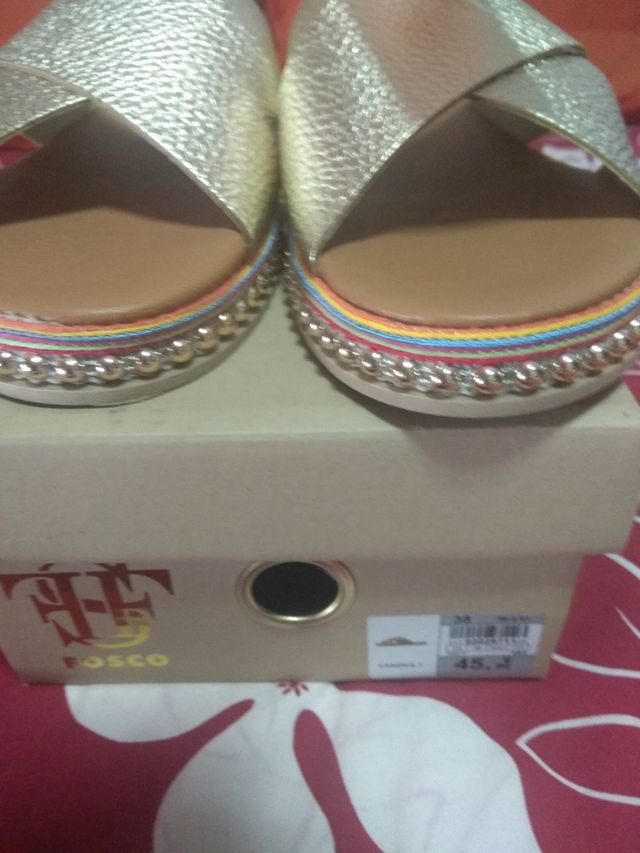 Sandalias Fosco doradas talla 38 nuevas.