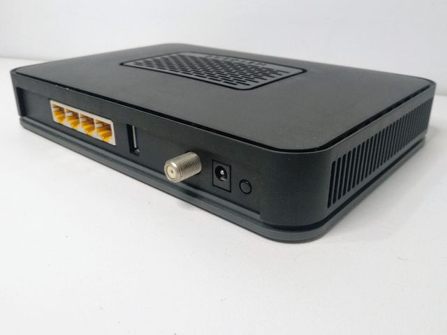 Lote 2 Modems: 1 Netgear y 1 Contrent 