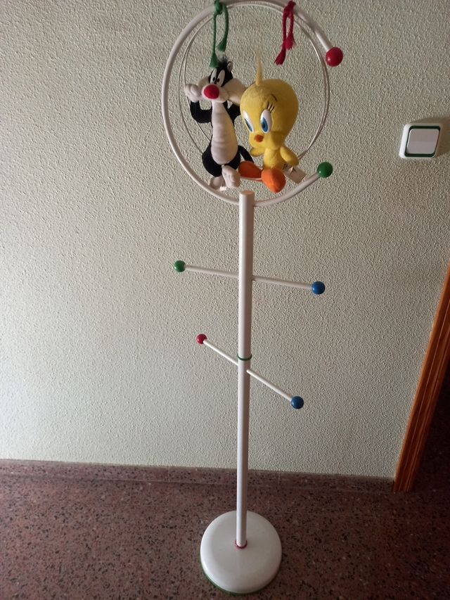 Lote de 2 lamparas y perchero infantil