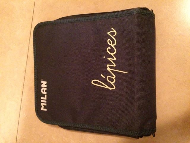 Estuches para niños, por estrenar