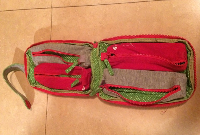 Estuches para niños, por estrenar