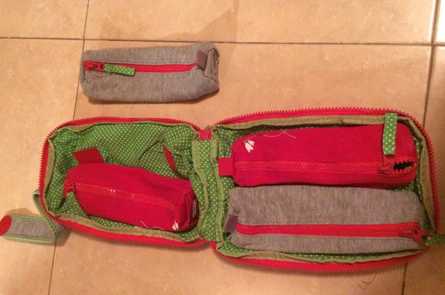 Estuches para niños, por estrenar