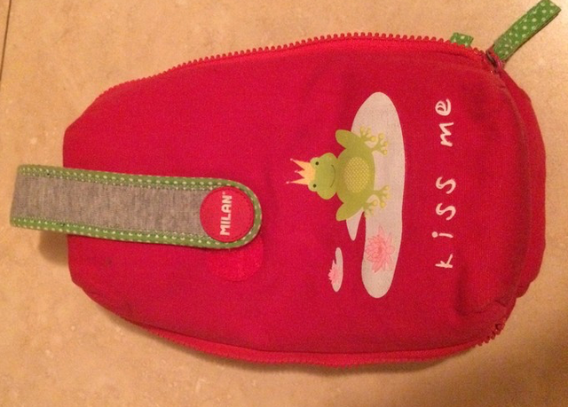 Estuches para niños, por estrenar