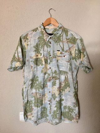 Camisas Hawaianas de segunda mano en Málaga en WALLAPOP Camisas Hawaianas de segunda mano en la provincia de Málaga