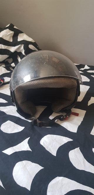 Casco moto de segunda mano por 55 € en Cádiz en WALLAPOP Casco moto de segunda mano por 55 € en Cádiz en WALLAPOP