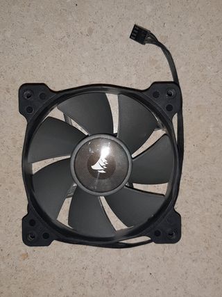 Ventilador 12v de segunda mano en Las Rozas de Madrid en Ventilador 12v de segunda mano en WALLAPOP