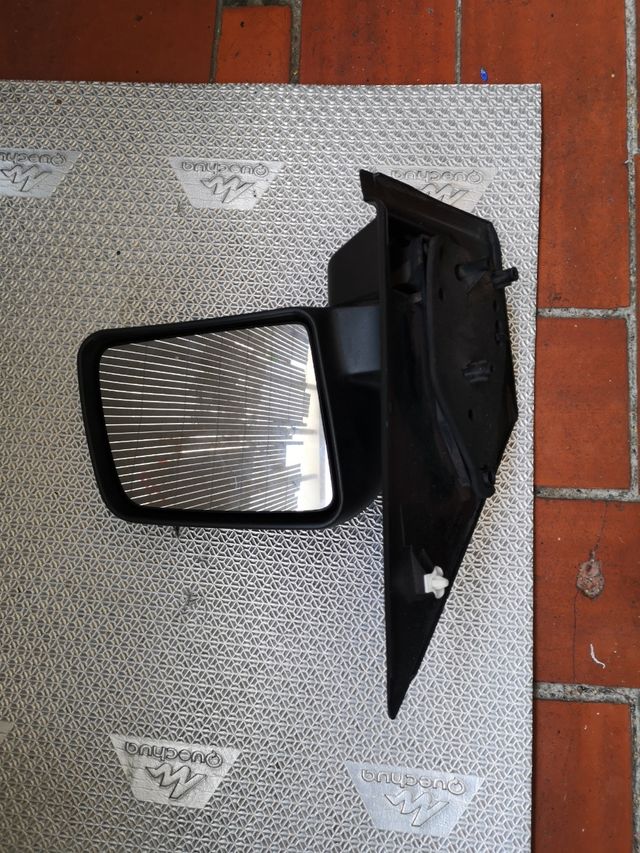 retrovisore derecho ford conec