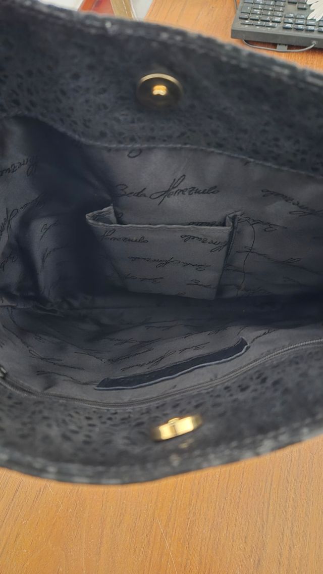 Bolso tote bag de piel color negro