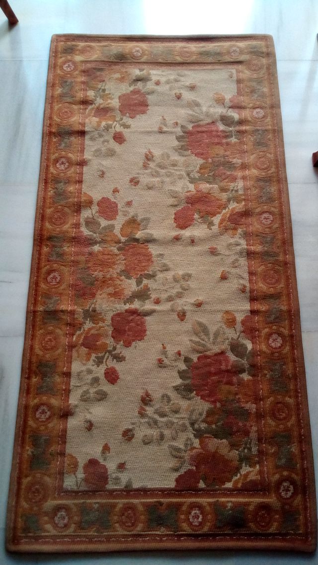 2 ALFOMBRAS de segunda mano por 20 € en Almería en WALLAPOP