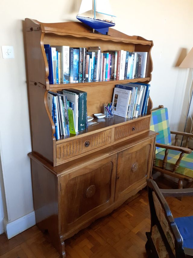 Aparador de madera de segunda mano por 80 € en Deba en WALLAPOP