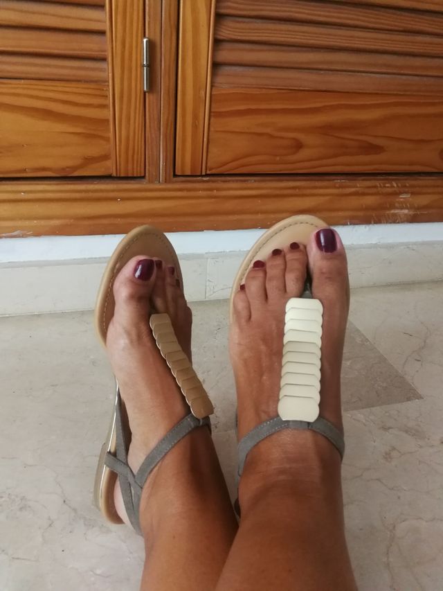 Sandalias chica de Oysho