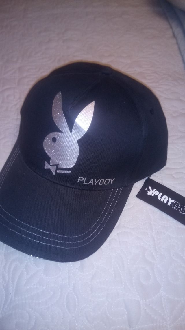 gorra playboy