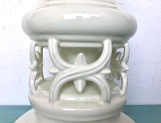 Lámpara de cerámica calada vintage