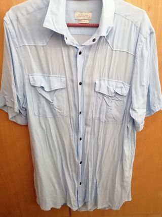 Camisas Zara de segunda mano en la provincia de Castellón en Camisa Estampada Zara de segunda mano por 5 € en Castellón