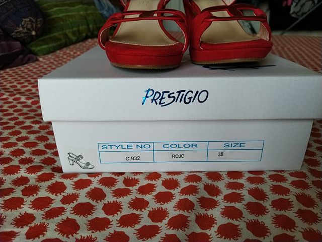 Sandalias charol como nuevas!