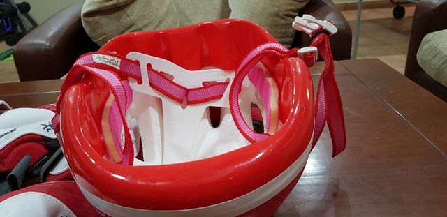 Casco, rodilleras y coderas