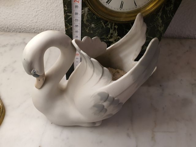 Centrotavola Art Deco in porcellana a forma di cigno