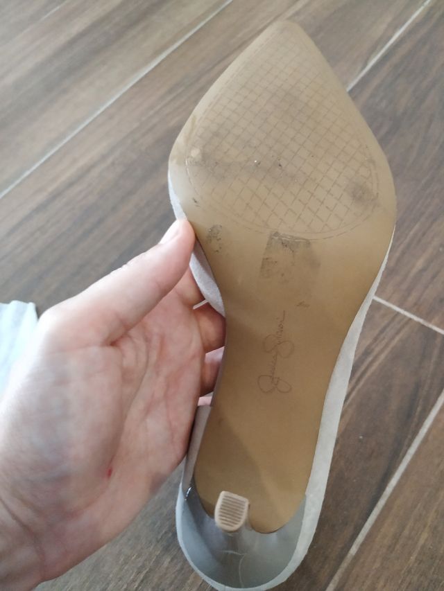 Zapatos de tacón de ante, piel. Color beige. 38