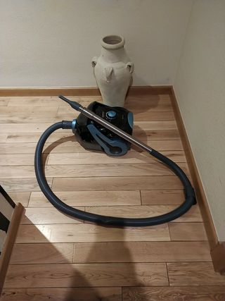 Aspiradora Carrefour home 2200w de segunda mano por 40 EUR en Seseña en  WALLAPOP