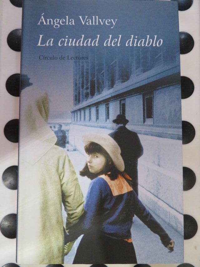 Ángela Vallvey - La Ciudad del Diablo