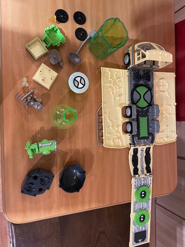 BEN 10 Laboratorio Alienigena de BANDAI