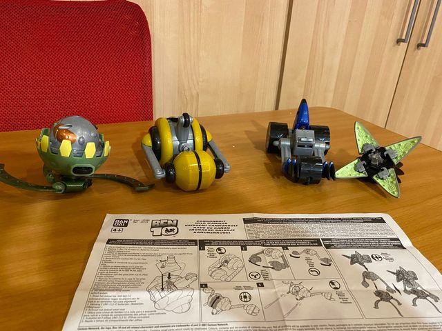 BEN 10 figuras encajables