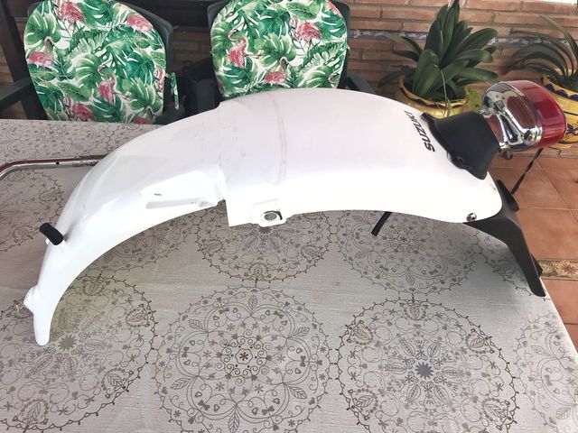 Guardabarros trasero Suzuki van van 125