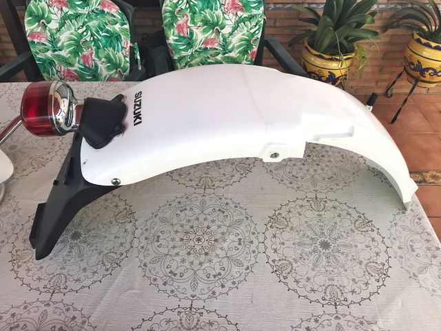 Guardabarros trasero Suzuki van van 125