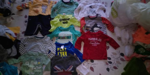 ROPA BEBÉ CAMISETAS BÁSICAS 3 meses (lote 22)