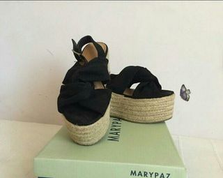 Sandalias plataforma Marypaz de segunda mano por 17 EUR en Buitrago de  Lozoya en WALLAPOP