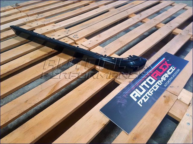 Moldura Trasera IZQ PDC BMW E38