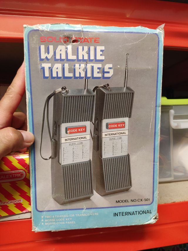 walkies talkies