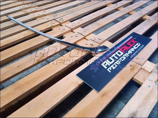 Moldura Trasera IZQ BMW E38