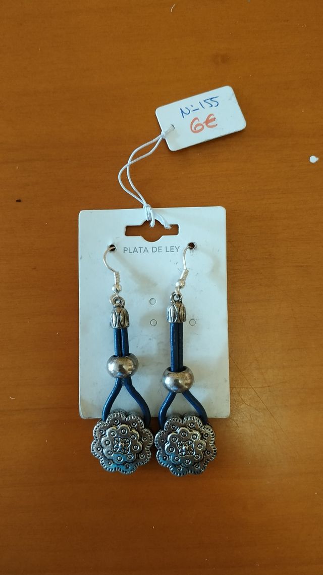 Pendientes cuero