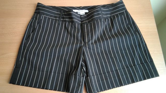 Pantalón Zara. Short. Nuevo.Pantalón corto.Zara