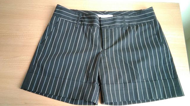 Pantalón Zara. Short. Nuevo.Pantalón corto.Zara