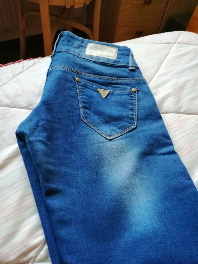 Pantalón vaquero lavado