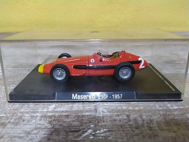 5 COCHES DE COLECCION