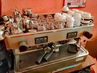 Cafetera de bar de segunda mano en Valladolid en WALLAPOP Cafetera de bar de segunda mano en Valladolid en WALLAPOP