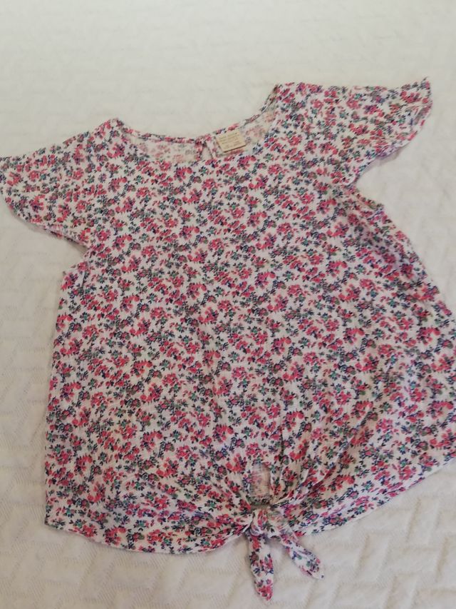 Blusa niña casi nueva T-11