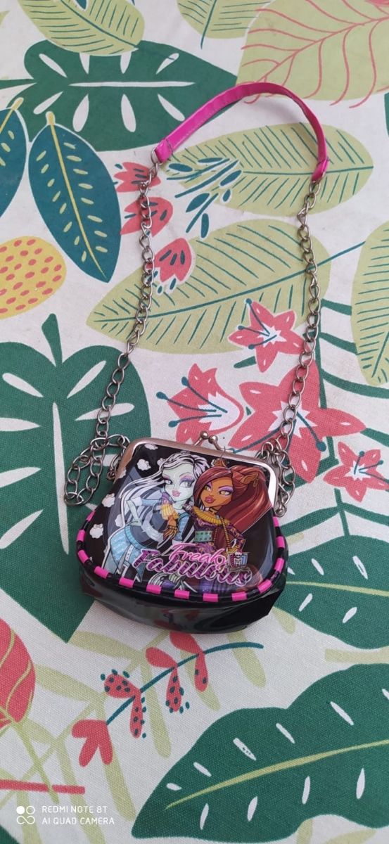 Bolso Monsters High solo por 10 
